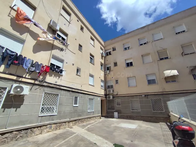 OPORTUNIDAD, SE VENDE PISO BAJO EN LAS CASAS DE LA MARINA - foto 2