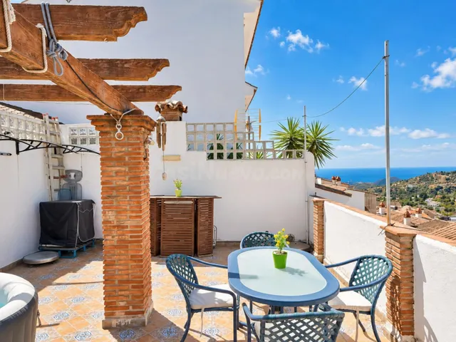 Casa singular con apartamento, estudio y terrazas panorámica - foto 3