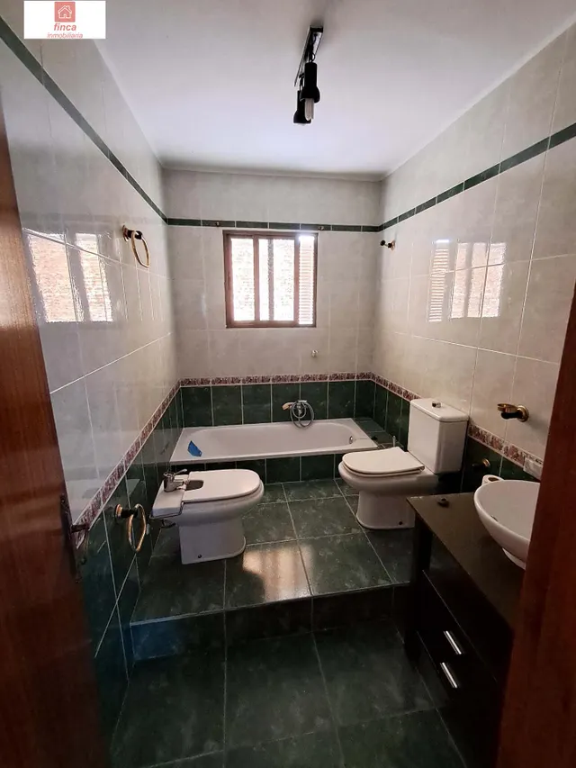 Se vende en Montijo, duplex, zona virgen de barbaño (pistas de padel), climatizado y cocina amueblada — 19
