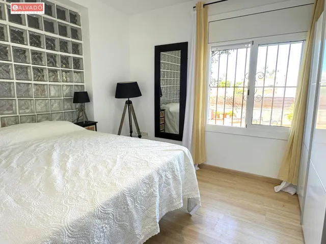 Amplia casa con piscina, chimenea y zona chill out en Cunit !!! — 31