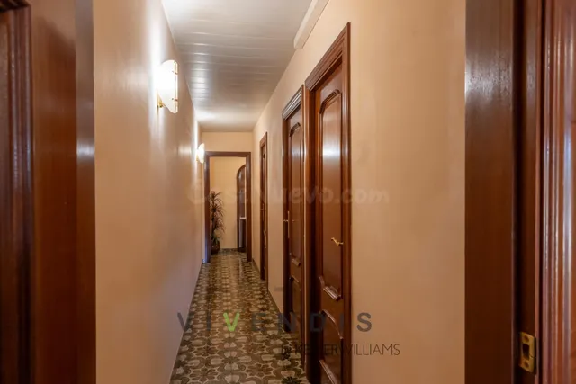 Vivienda en venta en Santa Coloma de Gramenet - foto 3