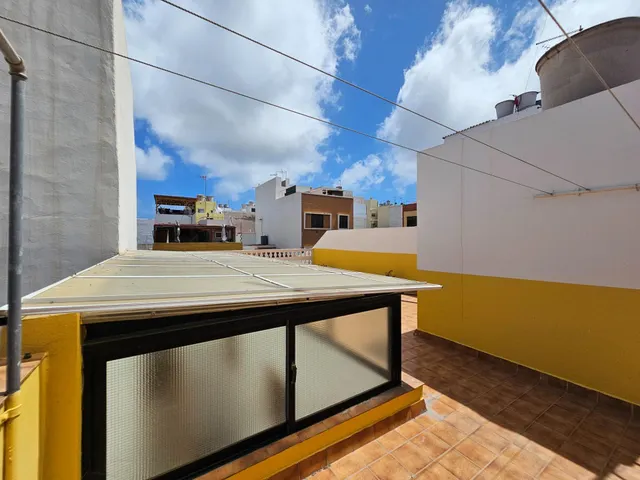 Chalet adosado en venta en Calle Misericordia — 10