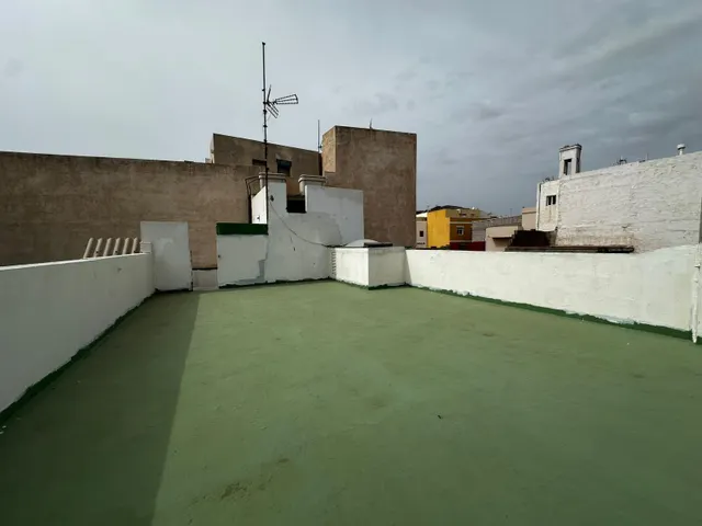 EN CARRIZAL, CASA TERRERA MUY AMPLIA — 34