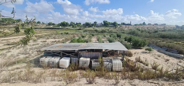 ++ Se venden 2 parcelas separadas por valla con un total de 5.060m++ — 3