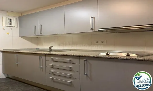 Fantástico apartamento reformado en Roses Holiday Center | P - foto 3
