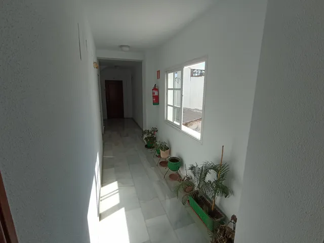 Alquiler piso temporal con garaje madre de dios — 7