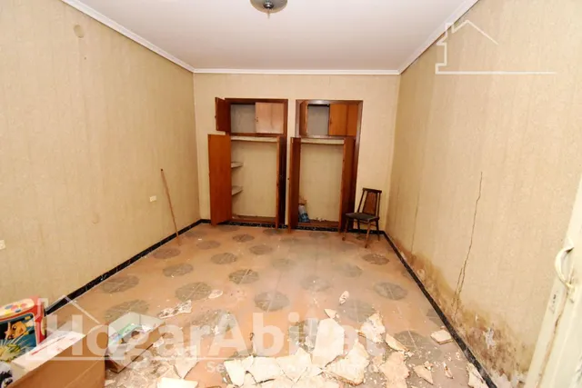 AMPLIA CASA CON 2 TERRAZAS CERCA DEL CENTRO — 18
