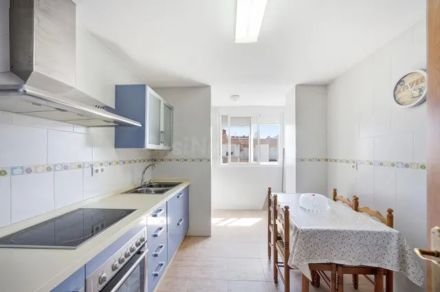 Piso reformado y listo para entrar a vivir en Urbanización L