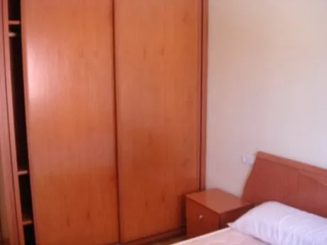 SE VENDE AMPLIO APARTAMENTO EN EL CENTRO DE VALENCIA DE DON JUAN, DE DOS habitaciones. — 6