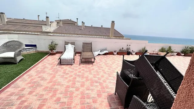 ATICO EN LA MATA CON VISTA DESPEJADAS — 25