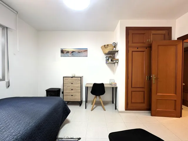 PISO CON DOS DORMITORIOS Y GRAN TERRAZA EN CASTELLÓN JUNTO AL PARQUE DEL LAGO — 21