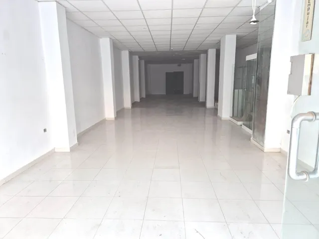 SE VENDE PLANTA BAJA EN CALLE PLÀ DE L´ARC — 10