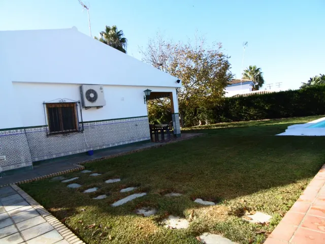CASA DE UNA PLANTA EL CAPRICHO — 8