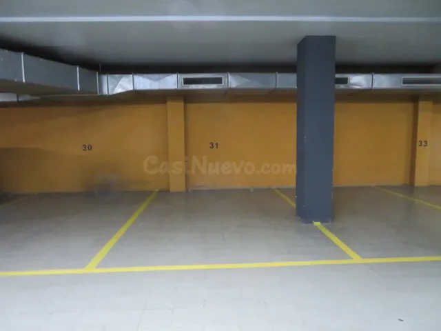 PLAZA DE PARKING EN EL RAVAL
