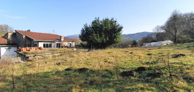 Casa y terreno de 3.000 m2. — 46
