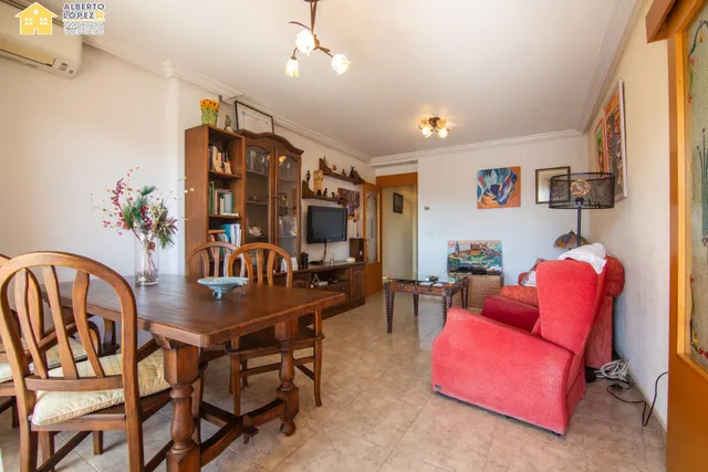 Vivienda con terraza , vistas despejadas, privacidad y orientación a medio día — 7