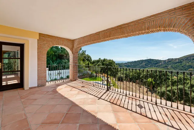 Chalet 4 habitaciones 400m² en venta - Costa Del Sol — 31