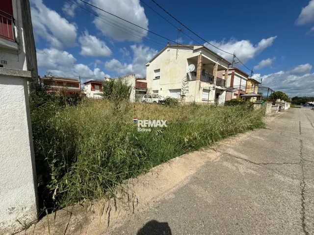 Riudarenes | Oportunidad de inversión: Solar edificable con  - foto 2