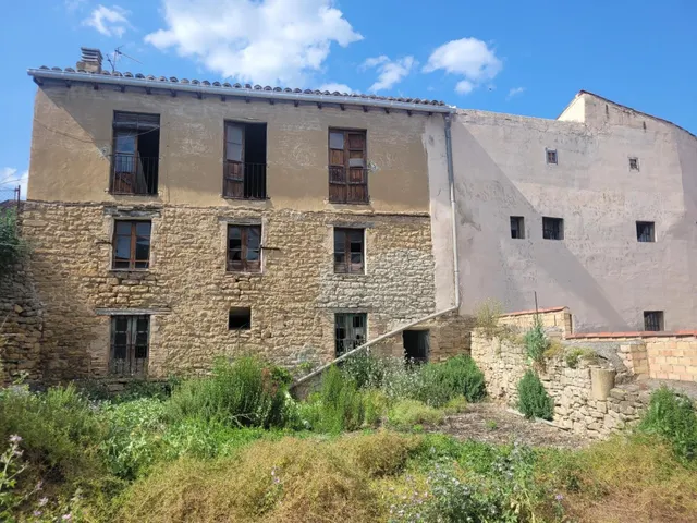 Edificio para rehabilitar con terreno - foto 2