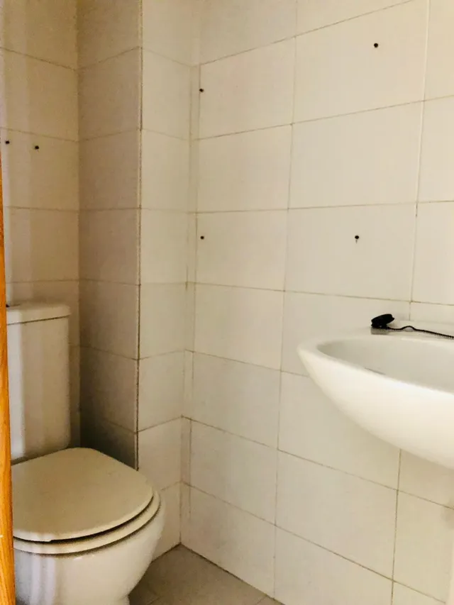 LOCAL COMERCIAL ALQUILER O VENTA EN OBISPO SIURI — 7