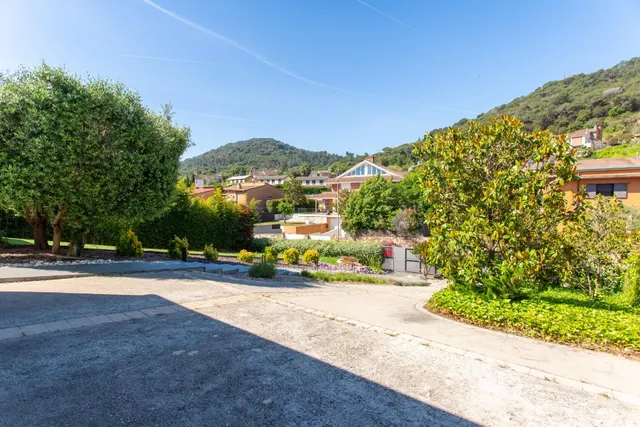 Casa en venta de una sola planta!!! Tranquilidad y diseño con vistas espectaculares al Golf — 45