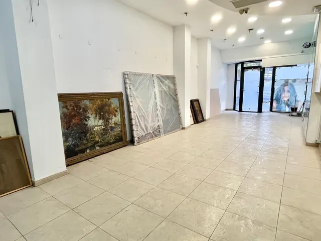 Local comercial en Sol i Padris, Sabadell! — 2