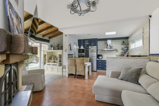 Espectacular casa con piscina a 15 minutos de la playa — 6