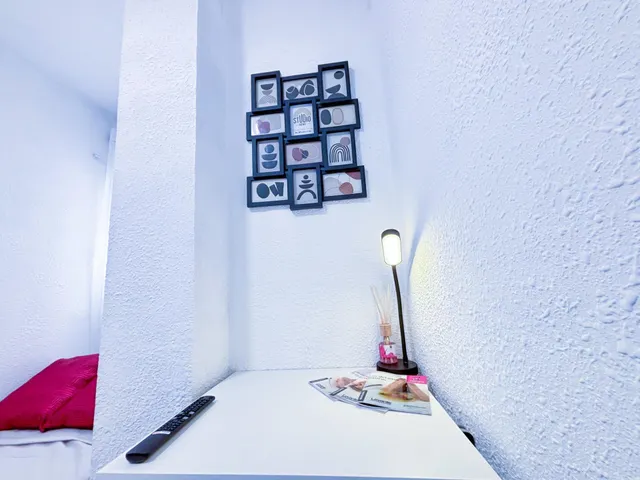 **Piso totalmente reformado de cuatro habitaciones y un baño** — 21