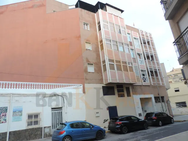 SE VENDE PISO EN EJIDO FRENTE A LA PLAZA MAYOR DE EL EJIDO — 25