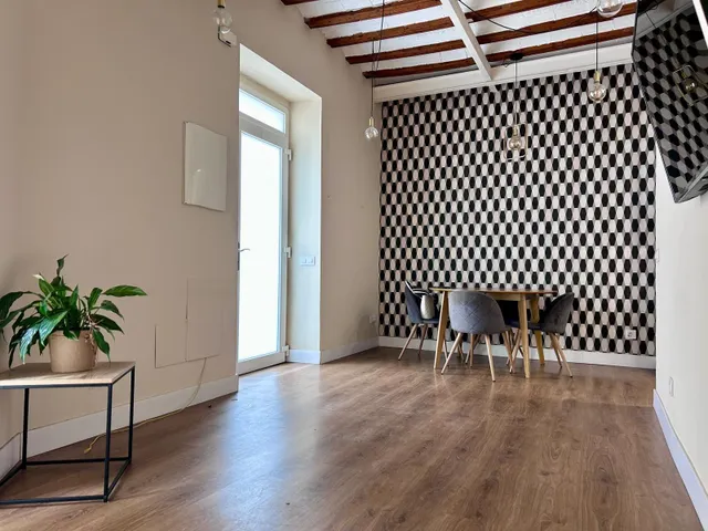 Piso en Venta en Adelfas — 13