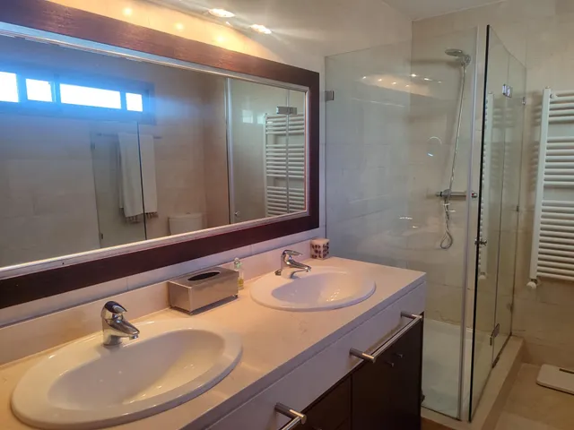 ELEGANTE  VIVIENDA CON VISTAS AL REAL CLUB  DE GOLF DE SEVILLA — 16