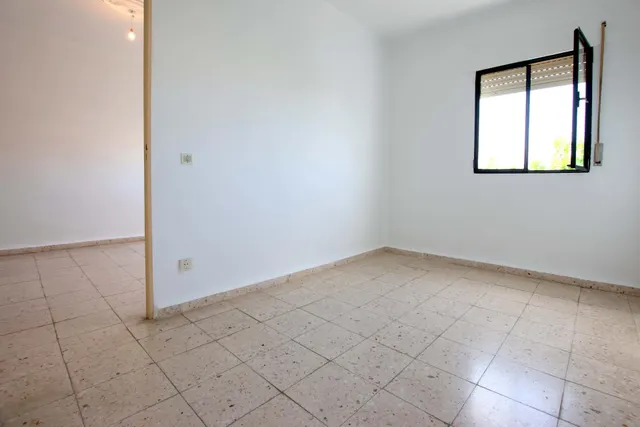 Casa con cochera en Valdelacalzada — 22