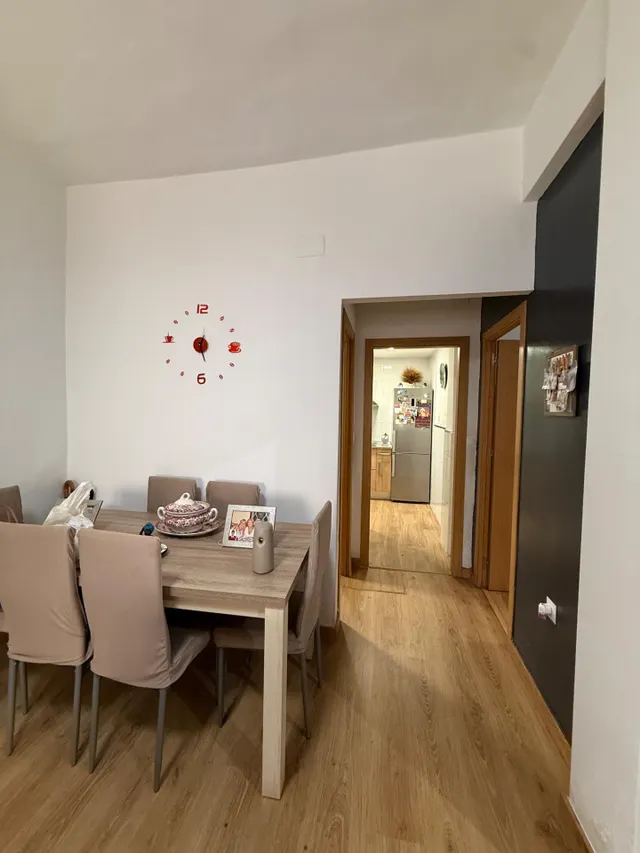 Piso de 2 dormitorios en eugenio gross – Málaga  230.000 € — 7