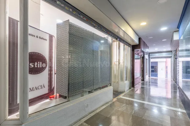 Local comercial 106m² en venta - Centro — 3