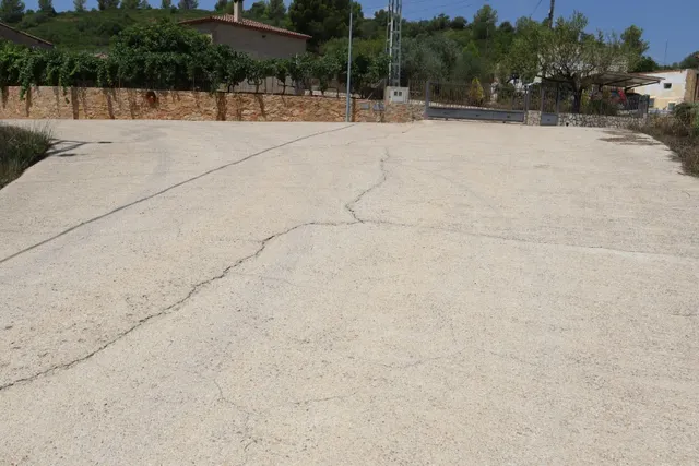 MASIA RUSTICA EN DOS HECTAREAS DE TERRENO ZONA POU DE BECA — 15
