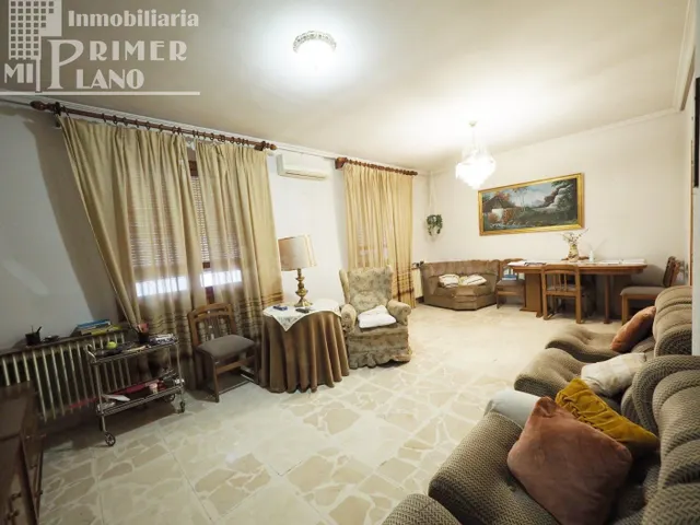 *Vivienda 2 plantas junto a Ismael De Tomelloso y c/Zorrilla