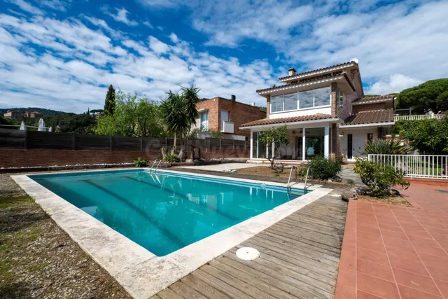 CASA EN VENTA CON PISCINA EN VILASSAR DE DALT - LA CISA - foto 4