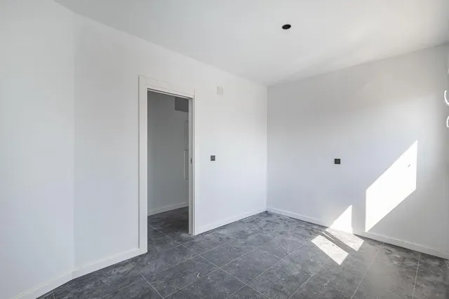 Edificio de nueva construcción en Churriana — 24