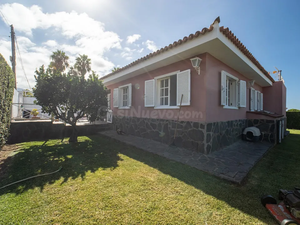 CHALET EN VENTA EN EL PUERTO DE LA CRUZ