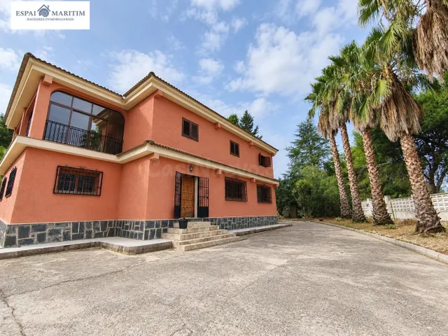 ALQUILER Chalet en Vilamarxant - ¡Tu Oasis en la Montaña! - foto 2
