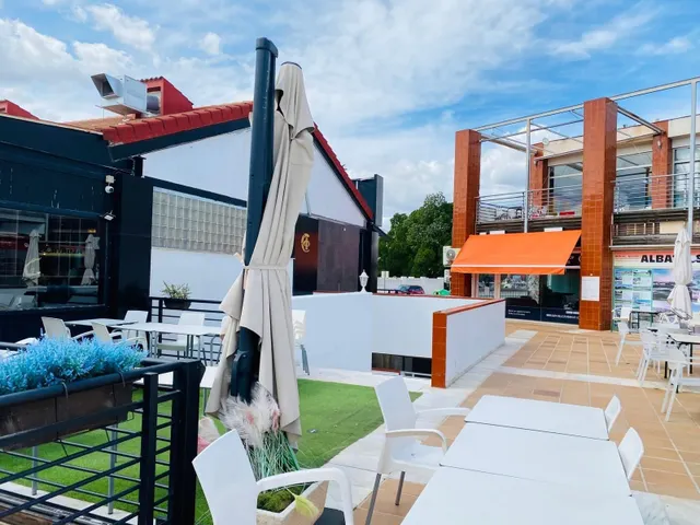 Local comercial 81m² en venta - Villamartín-Las Filipinas — 8