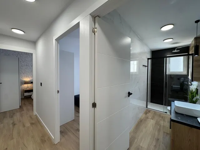 Apartamento 3 habitaciones 100m² en venta - Estacion de autobuses — 36