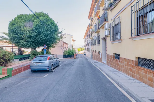 PISO, COHERA Y TRASTERO EN LA ZUBIA — 2