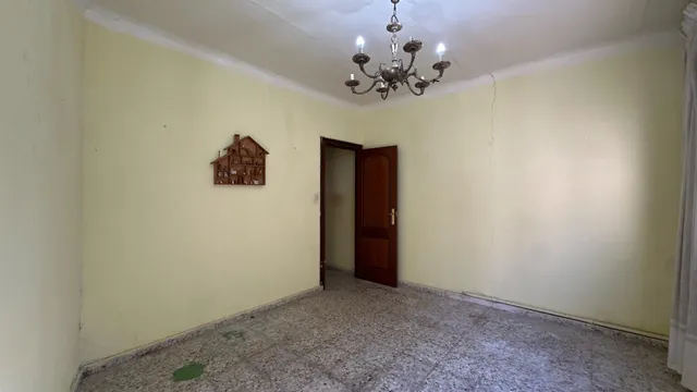 ¡Una casa con jardín, terraza y un sinfín de posibilidades en el corazón de Borja! — 21