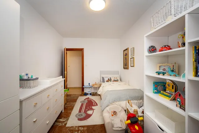 Piso y cochera en venta junto Acera de Darro. — 35