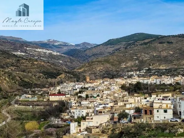 CASA CON VISTAS IMPRESIONANTES EN CADIAR, ALPUJARRA GRANADINA