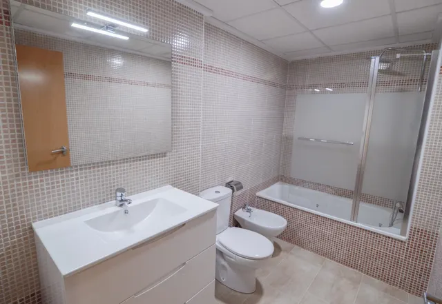 Apartamento 2 habitaciones 75m² en venta - Estacion de autobuses — 28