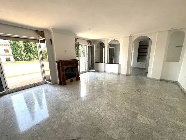 AMPLIO PISO DE 200 M2 EN ALQUILER – GRANADA — 5
