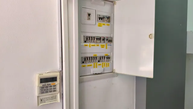 EN EXCLUSIVA LOCAL EN VENTA EN AVENIDA MOLIERE, MALAGA — 21