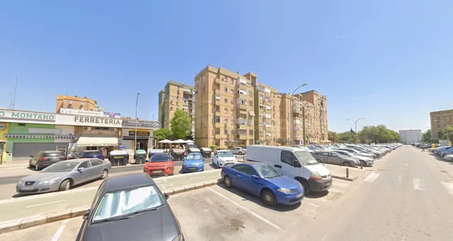 Inmueble Ocupado-Sin Posesión. Piso en venta en Pino Montano - foto 4
